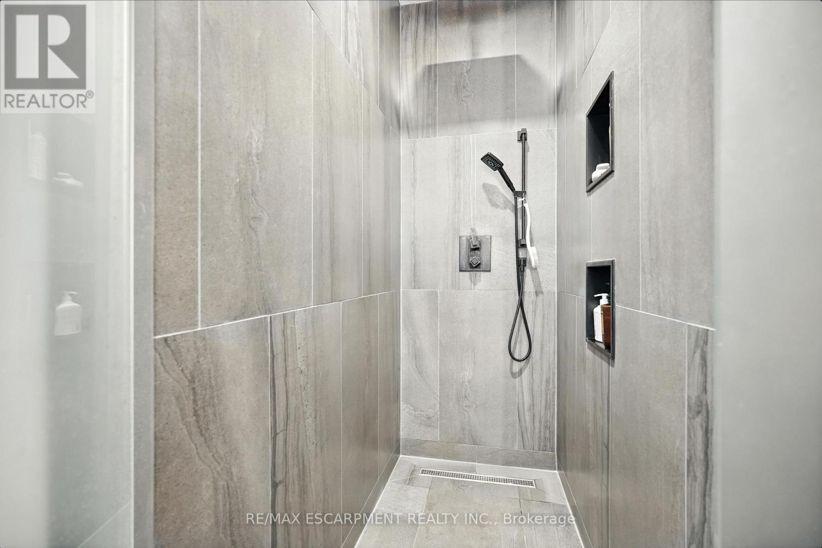 102 - 55 Port Street E, Mississauga, Ontario  L5A 4P3 - Photo 26 - W12673380