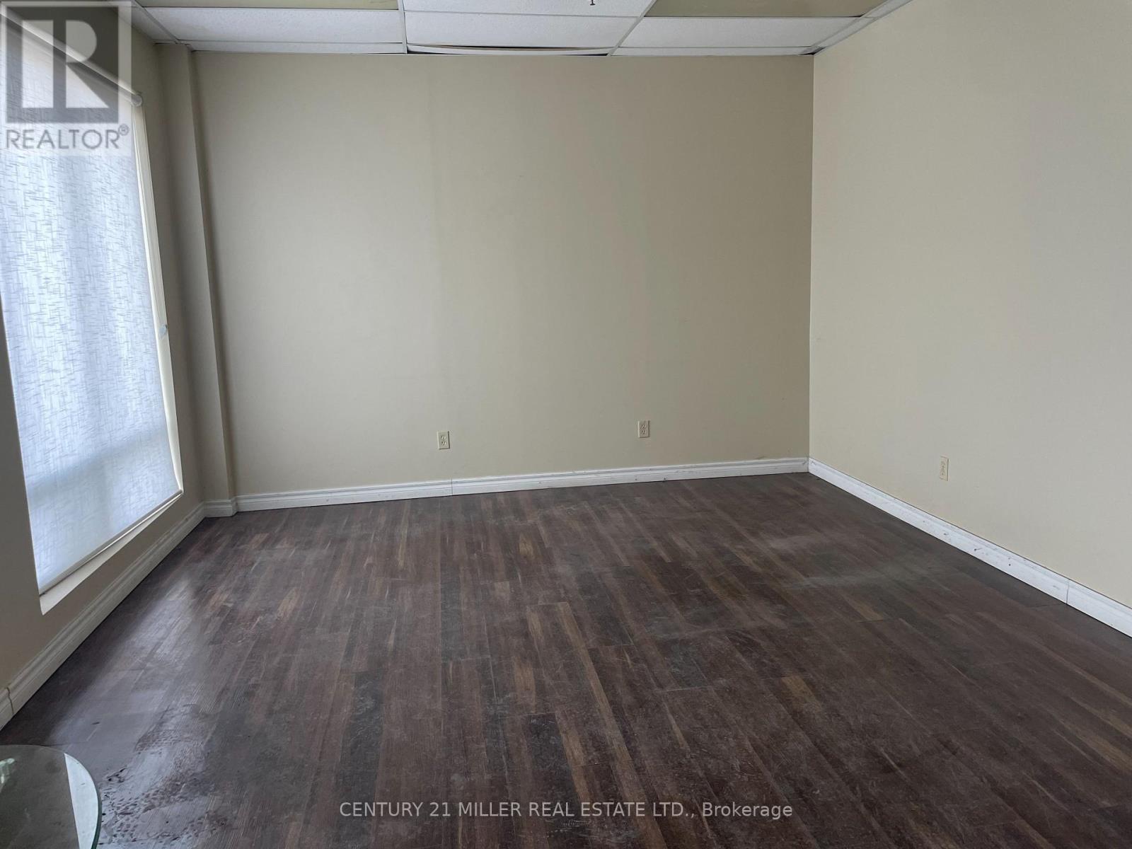 7 - 1121 Invicta Street, Oakville, Ontario  L6H 2R2 - Photo 5 - W12673420