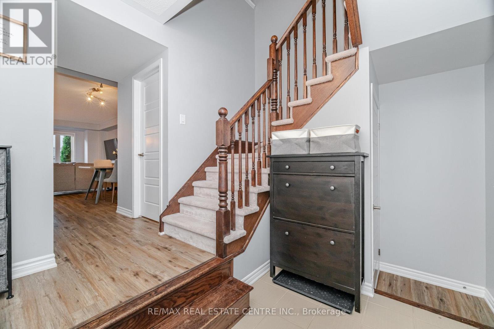 322 Chuchmach Close, Milton, Ontario  L9T 8B5 - Photo 17 - W12673450