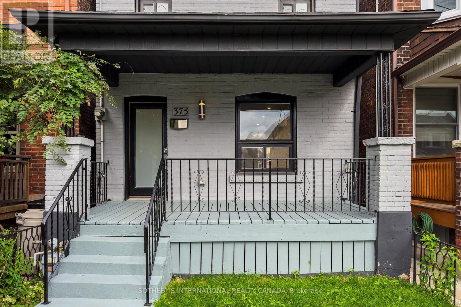 375 Westmoreland Avenue, Toronto, Ontario  M6H 3A6 - Photo 2 - W12673508