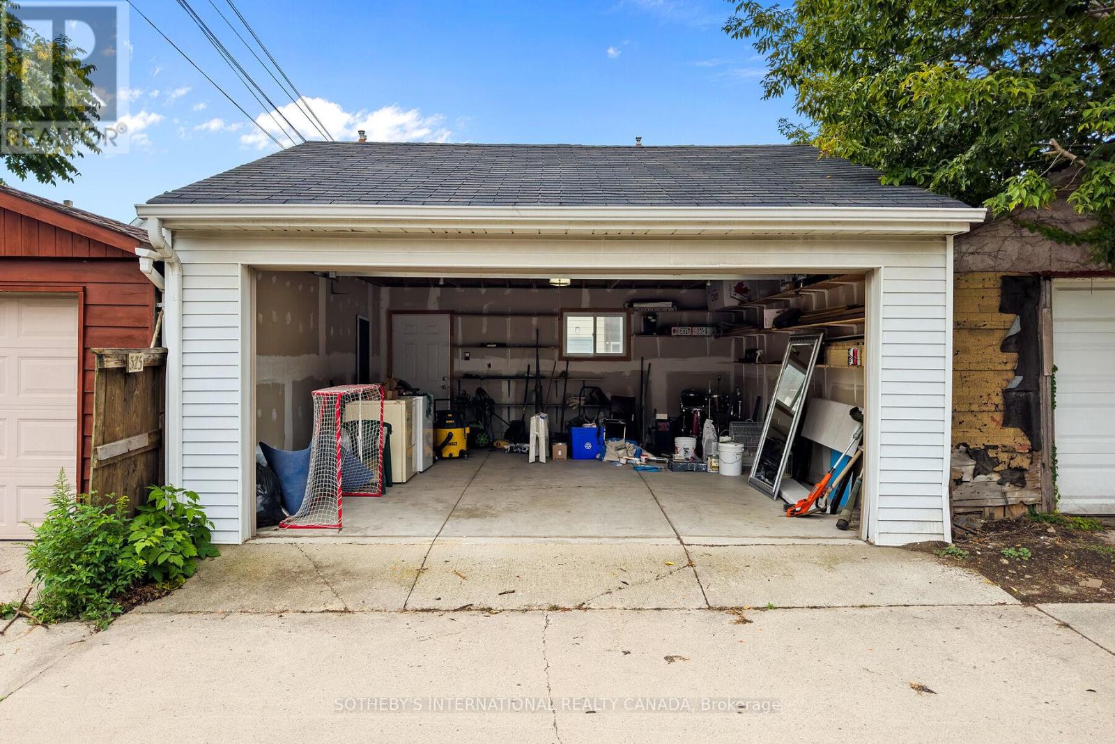 375 Westmoreland Avenue, Toronto, Ontario  M6H 3A6 - Photo 28 - W12673508