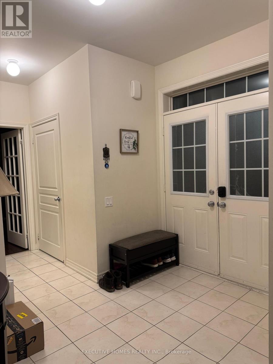 1 Blackberry Valley Crescent, Caledon, Ontario  L7C 3Z7 - Photo 7 - W12673516