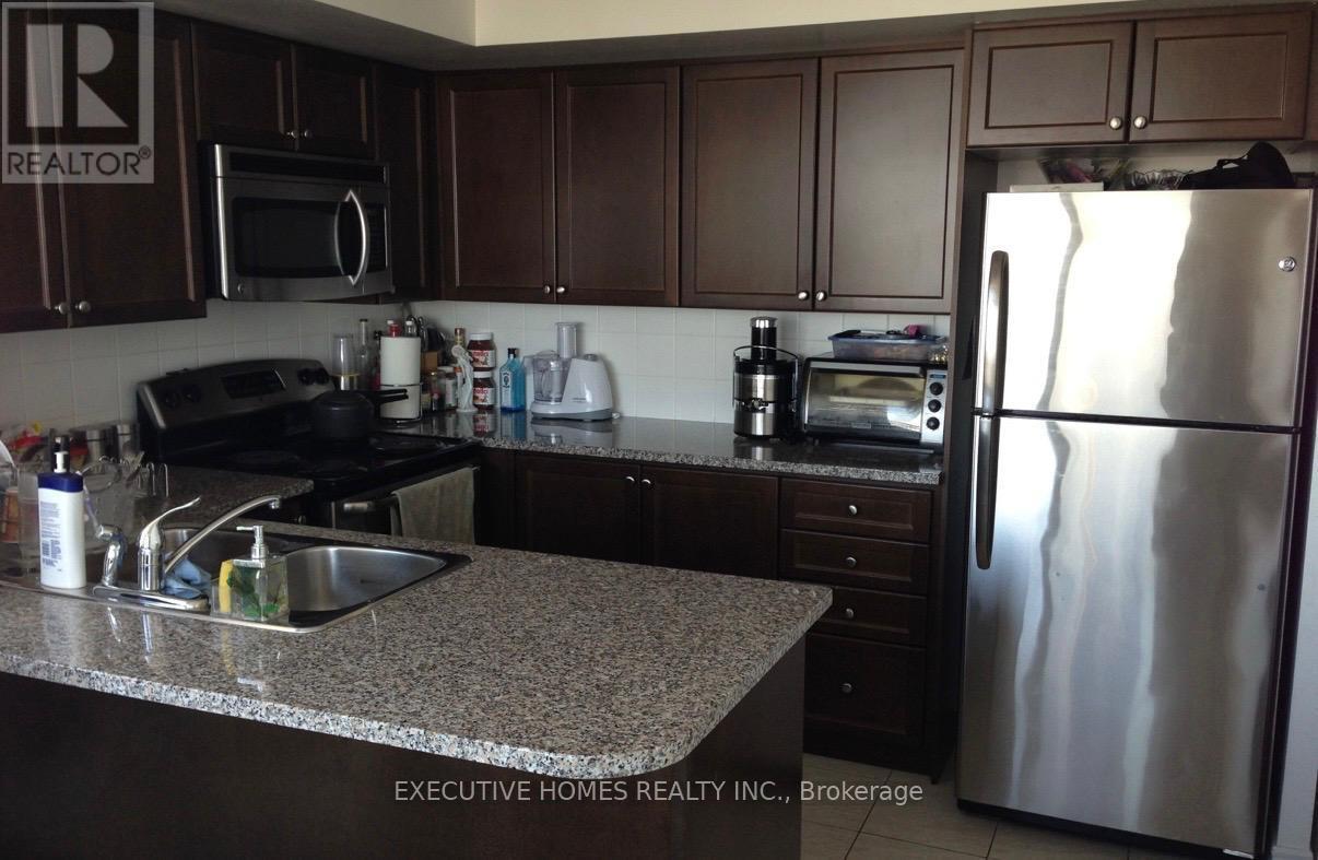 1705 - 335 Rathburn Road, Mississauga, Ontario  L5B 0C8 - Photo 10 - W12673520