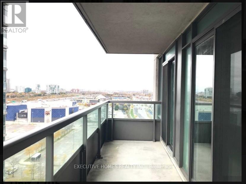 1705 - 335 Rathburn Road, Mississauga, Ontario  L5B 0C8 - Photo 11 - W12673520