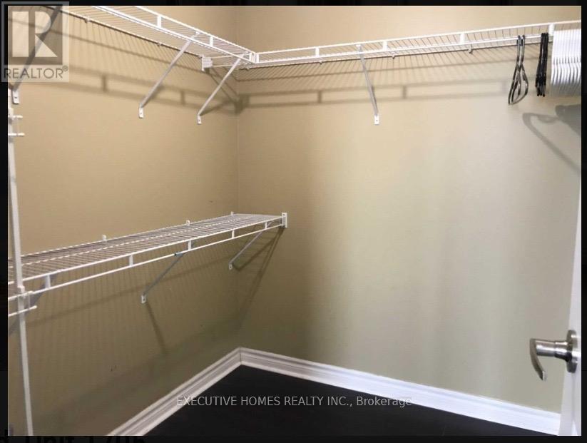 1705 - 335 Rathburn Road, Mississauga, Ontario  L5B 0C8 - Photo 16 - W12673520