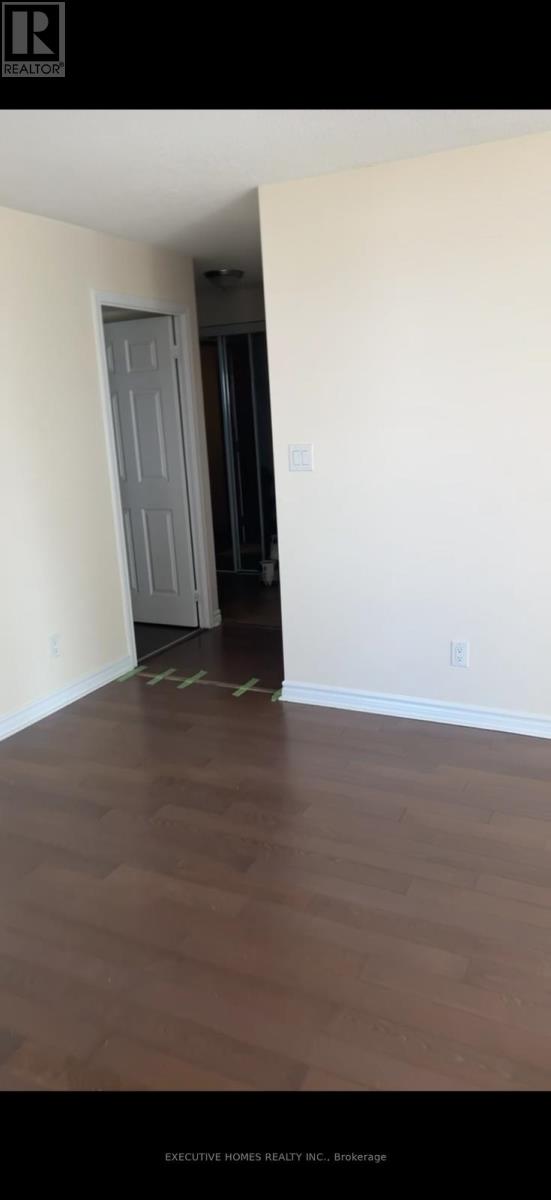 1705 - 335 Rathburn Road, Mississauga, Ontario  L5B 0C8 - Photo 8 - W12673520