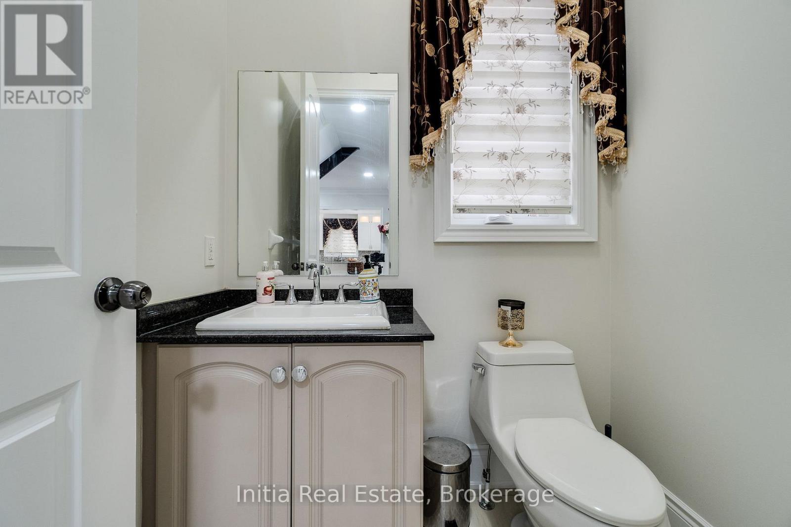 12 Erintown Crescent S, Brampton, Ontario  L6P 4H2 - Photo 23 - W12673528