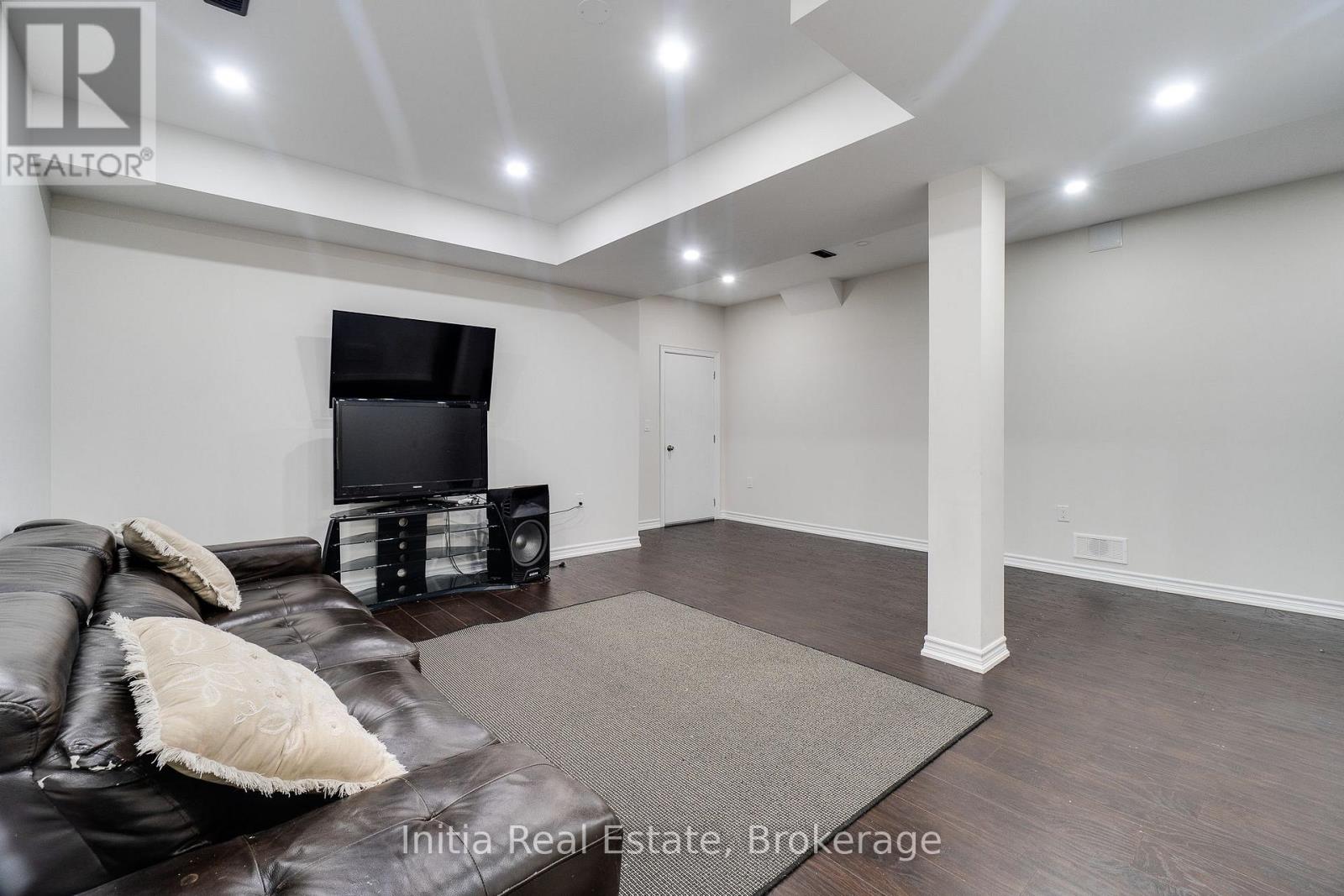 12 Erintown Crescent S, Brampton, Ontario  L6P 4H2 - Photo 46 - W12673528