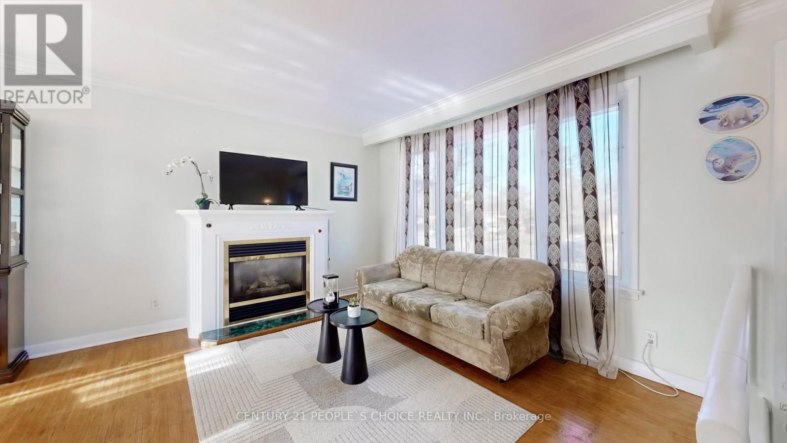 35 Westhumber Boulevard, Toronto, Ontario  M9W 3M5 - Photo 8 - W12673530