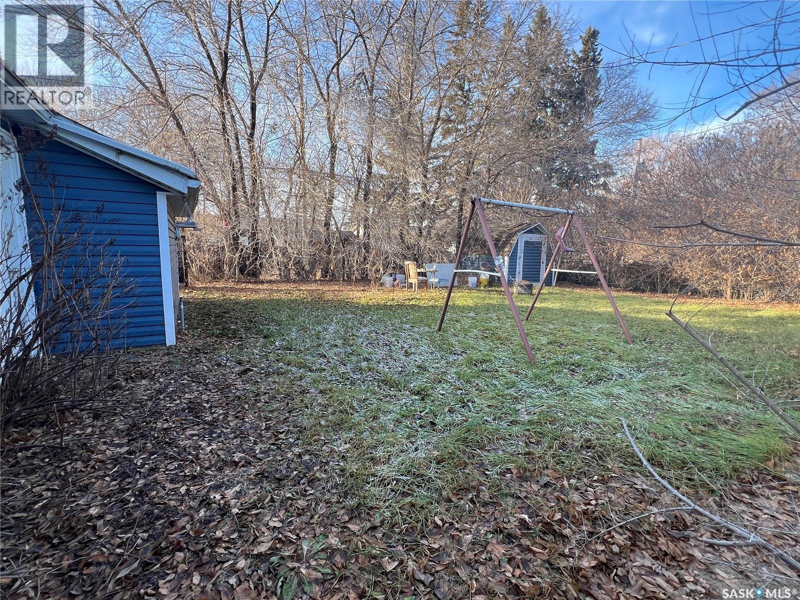 710 Main Street, Esterhazy, Saskatchewan  S0A 0X0 - Photo 3 - SK026366