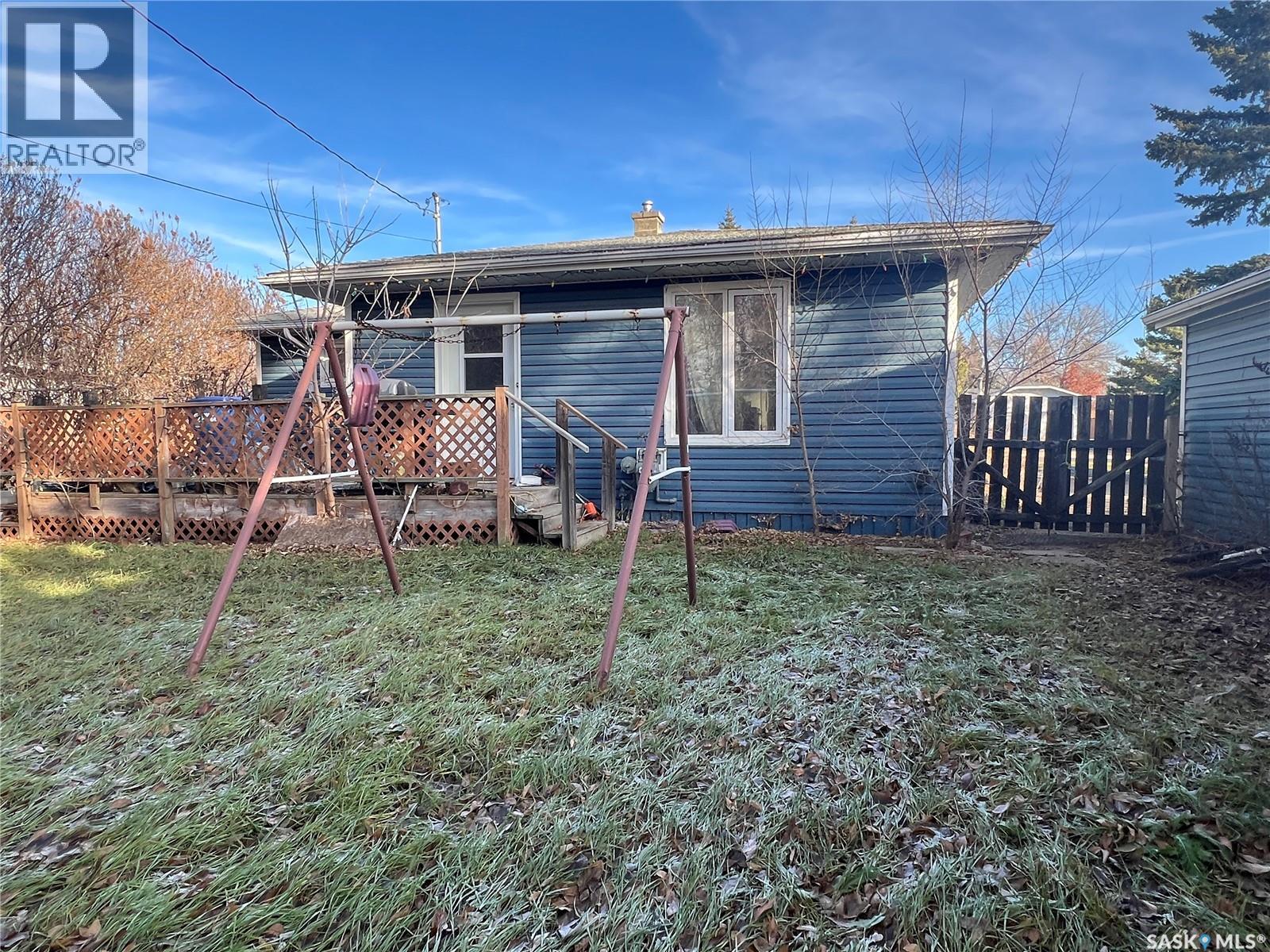 710 Main Street, Esterhazy, Saskatchewan  S0A 0X0 - Photo 4 - SK026366