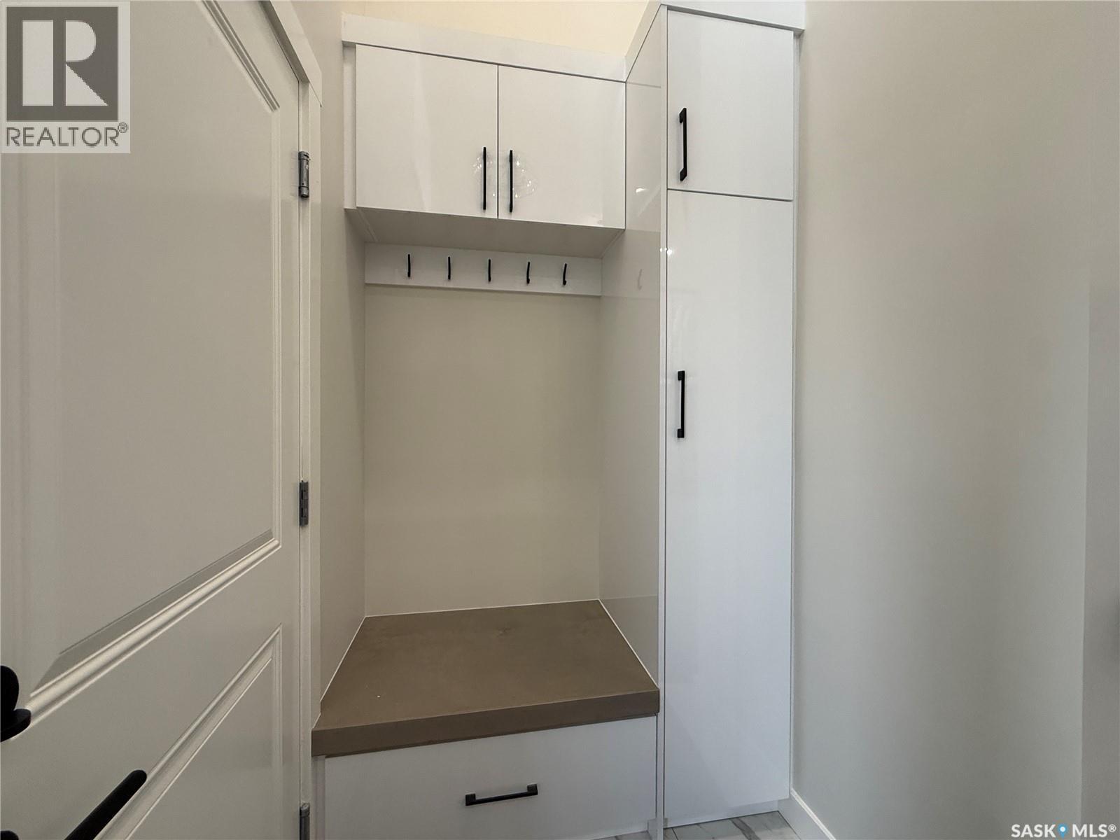 806 Ballesteros Crescent, Warman, Saskatchewan  S0K 4S4 - Photo 2 - SK026357