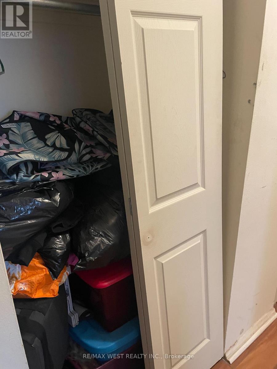 506 - 15 Albright Road, Hamilton, Ontario  L8K 5J2 - Photo 10 - X12673364