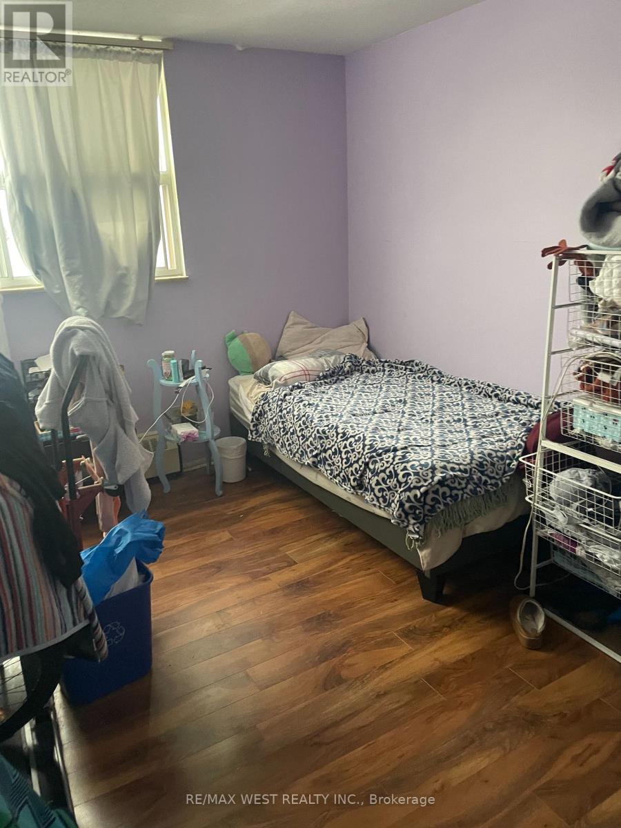 506 - 15 Albright Road, Hamilton, Ontario  L8K 5J2 - Photo 7 - X12673364