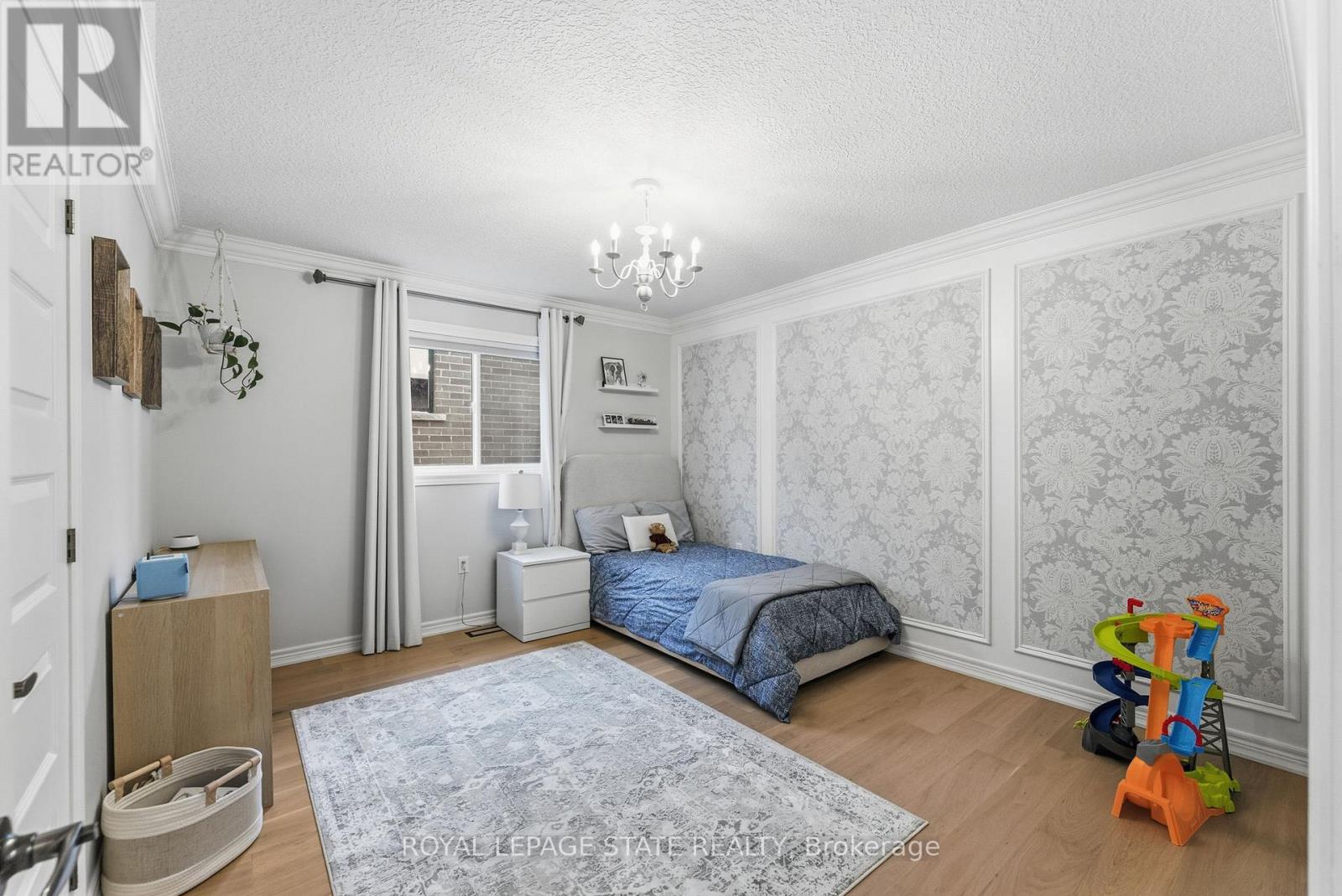 16 Festival Way, Hamilton, Ontario  L0R 1C0 - Photo 33 - X12673376