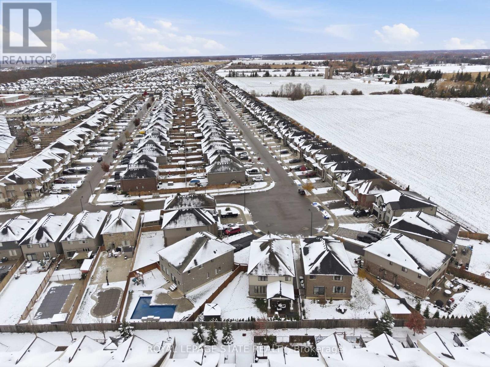 16 Festival Way, Hamilton, Ontario  L0R 1C0 - Photo 47 - X12673376