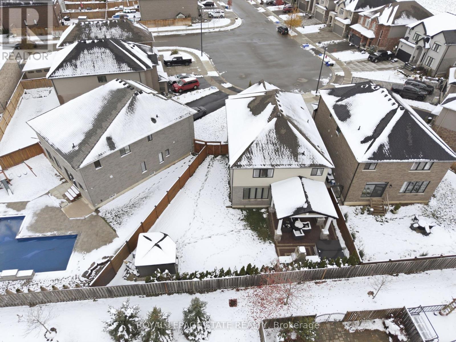 16 Festival Way, Hamilton, Ontario  L0R 1C0 - Photo 49 - X12673376