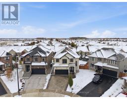 16 FESTIVAL WAY, Hamilton, Ontario