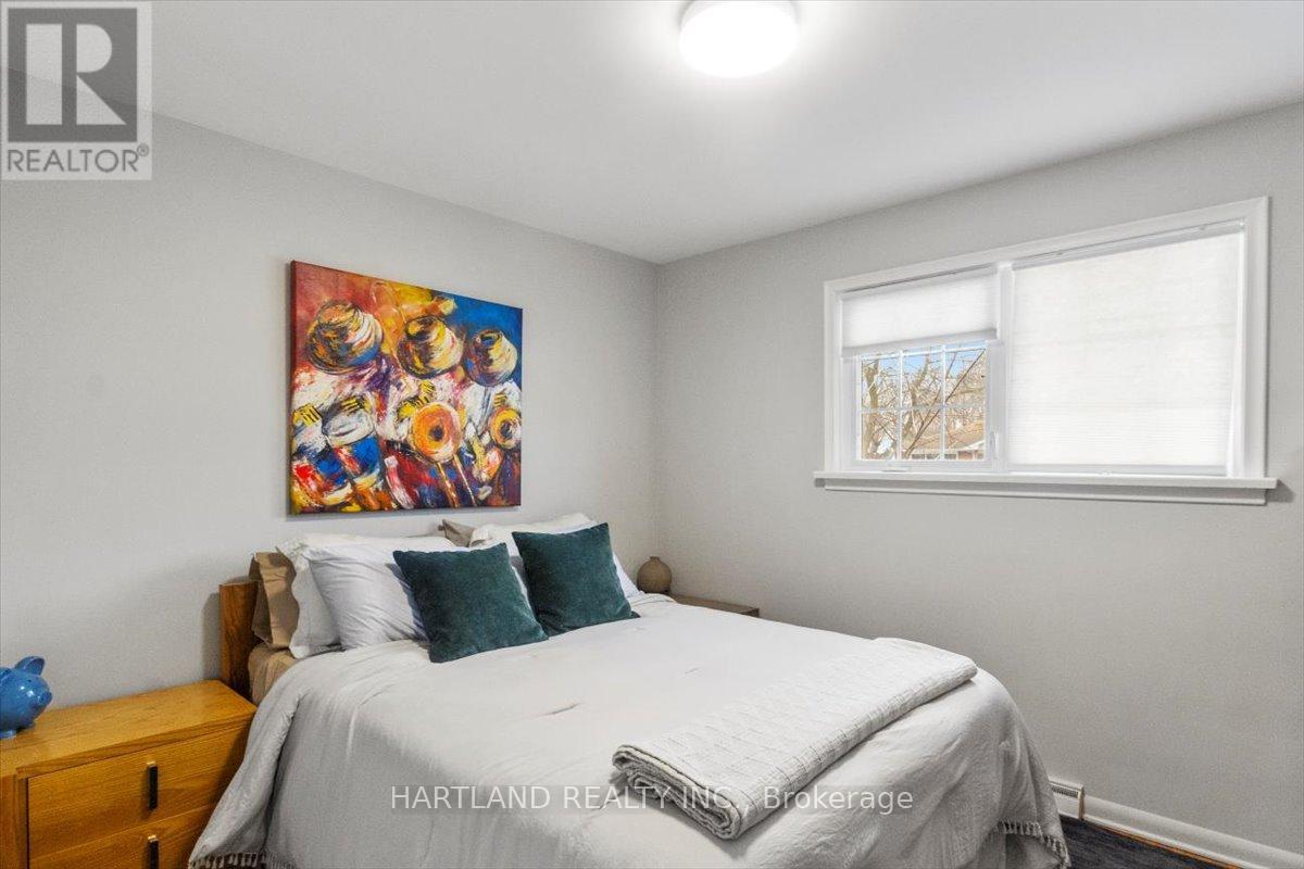 19 Kenworth Drive, St. Catharines, Ontario  L2M 4S4 - Photo 11 - X12673404