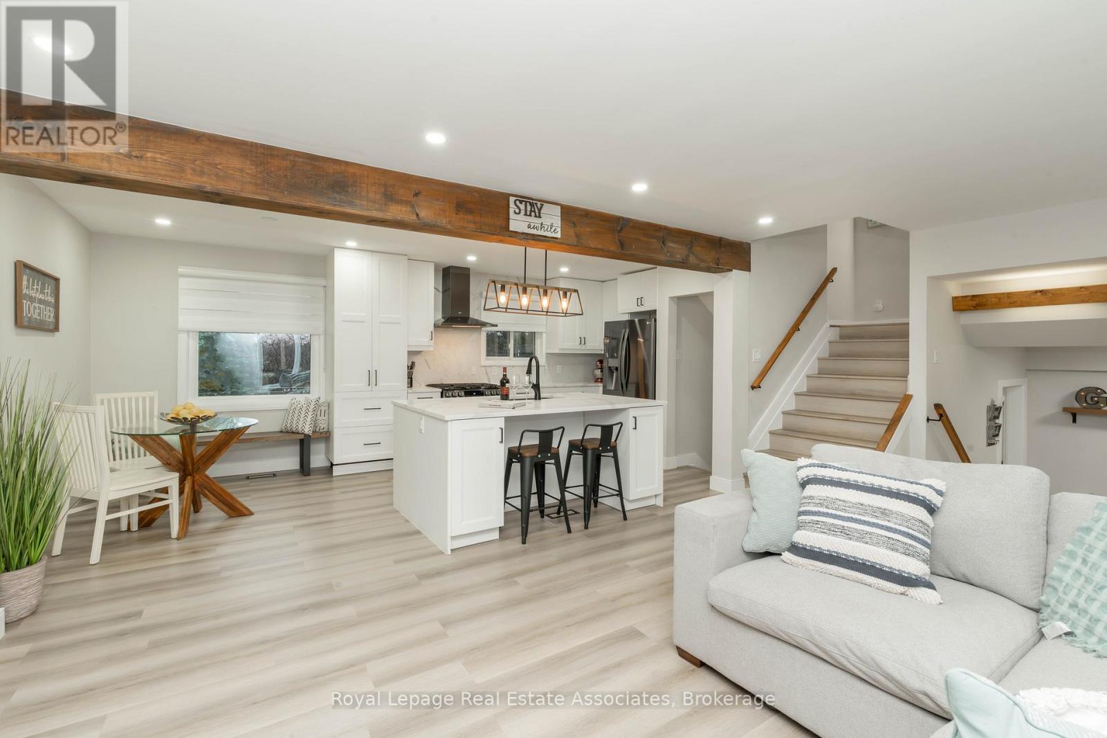 51 Delmar Drive, Hamilton, Ontario  L9C 1J2 - Photo 11 - X12673436