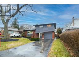 51 DELMAR DRIVE, Hamilton, Ontario