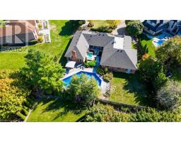 592 MANORWOOD COURT, Waterloo, Ontario