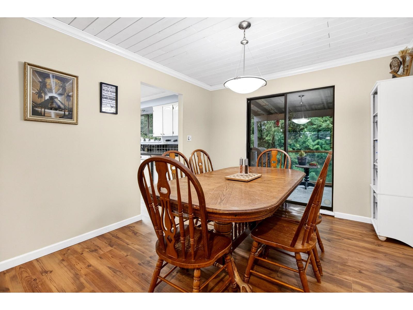 7768 Wren Street, Mission, British Columbia  V2V 3C4 - Photo 8 - R3077025