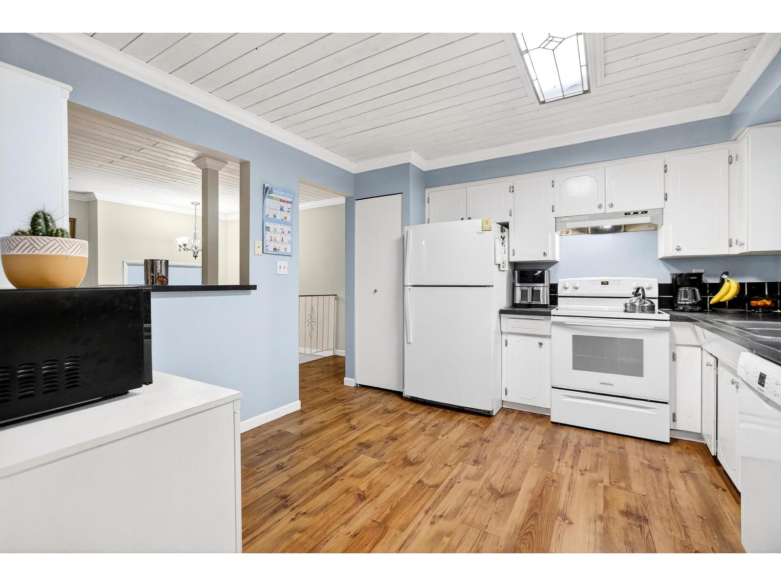 7768 Wren Street, Mission, British Columbia  V2V 3C4 - Photo 10 - R3077025