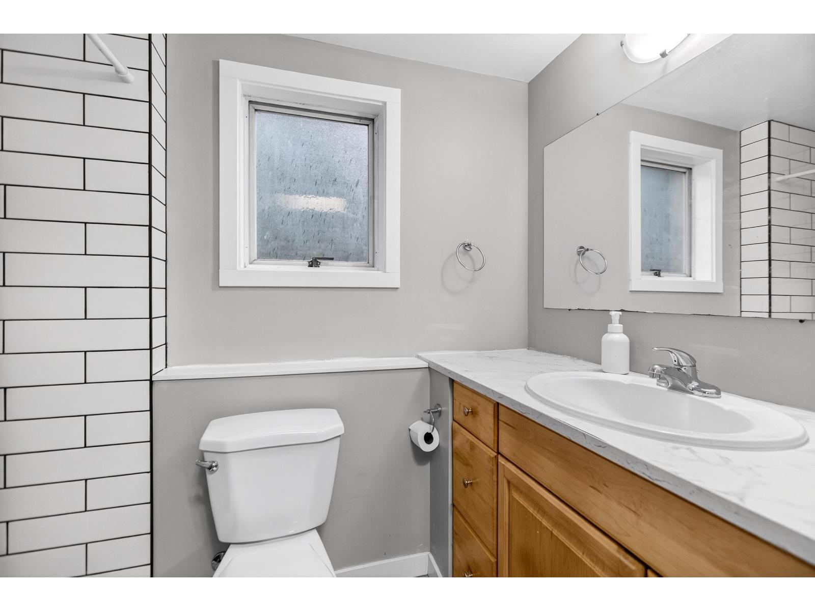 7768 Wren Street, Mission, British Columbia  V2V 3C4 - Photo 25 - R3077025