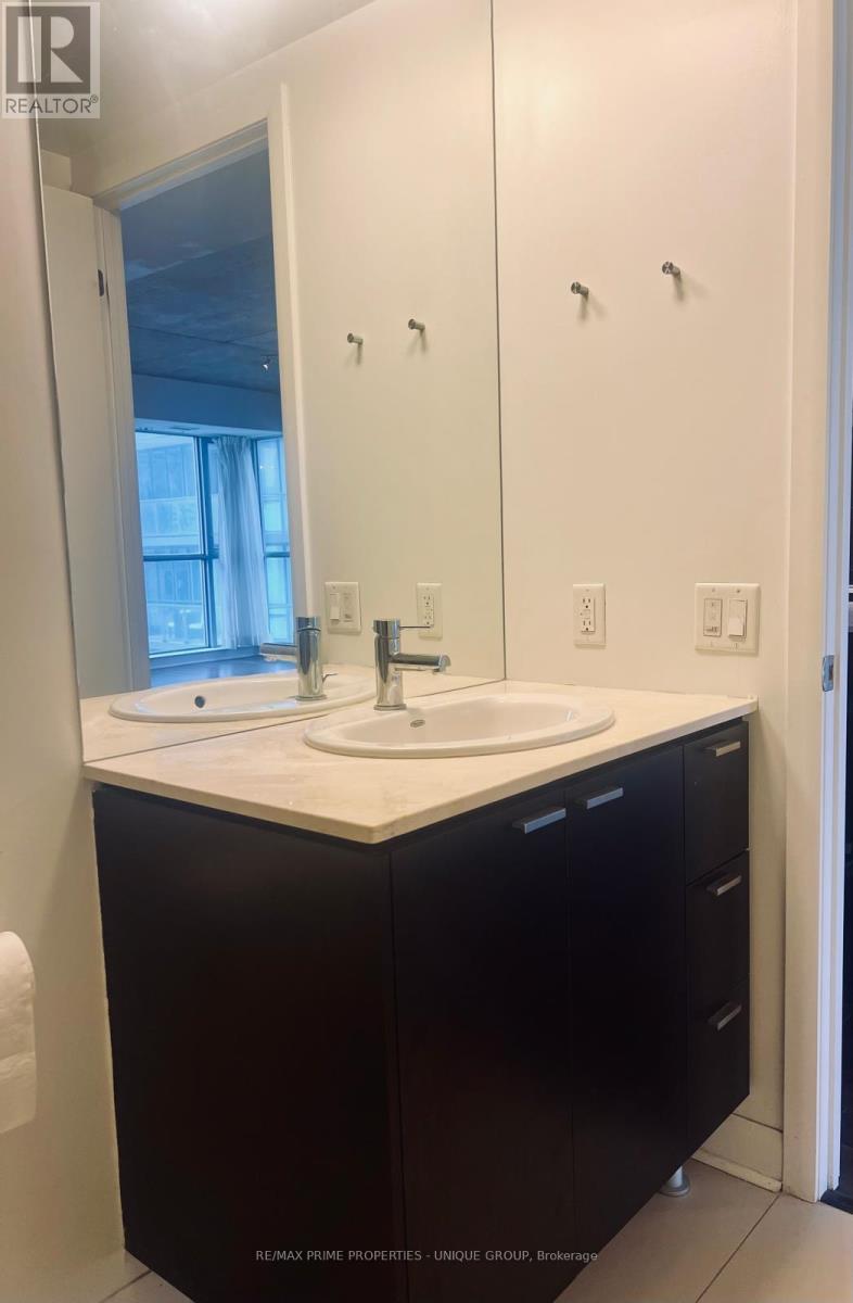 2803 - 375 King Street W, Toronto, Ontario  M5V 1K1 - Photo 7 - C12609030