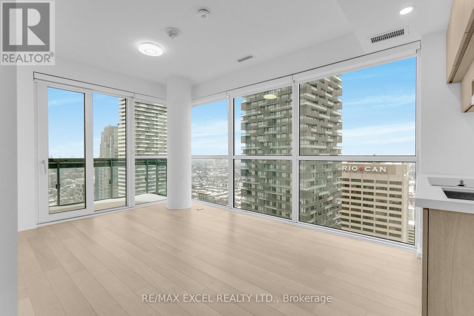 4005 - 39 Roehampton Avenue, Toronto, Ontario  M4P 1P9 - Photo 10 - C12633820