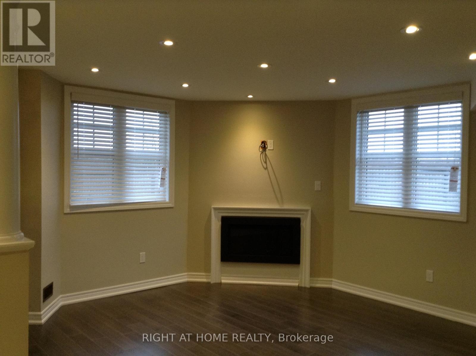 Unknown Address, ,     - Photo 2 - N12663498