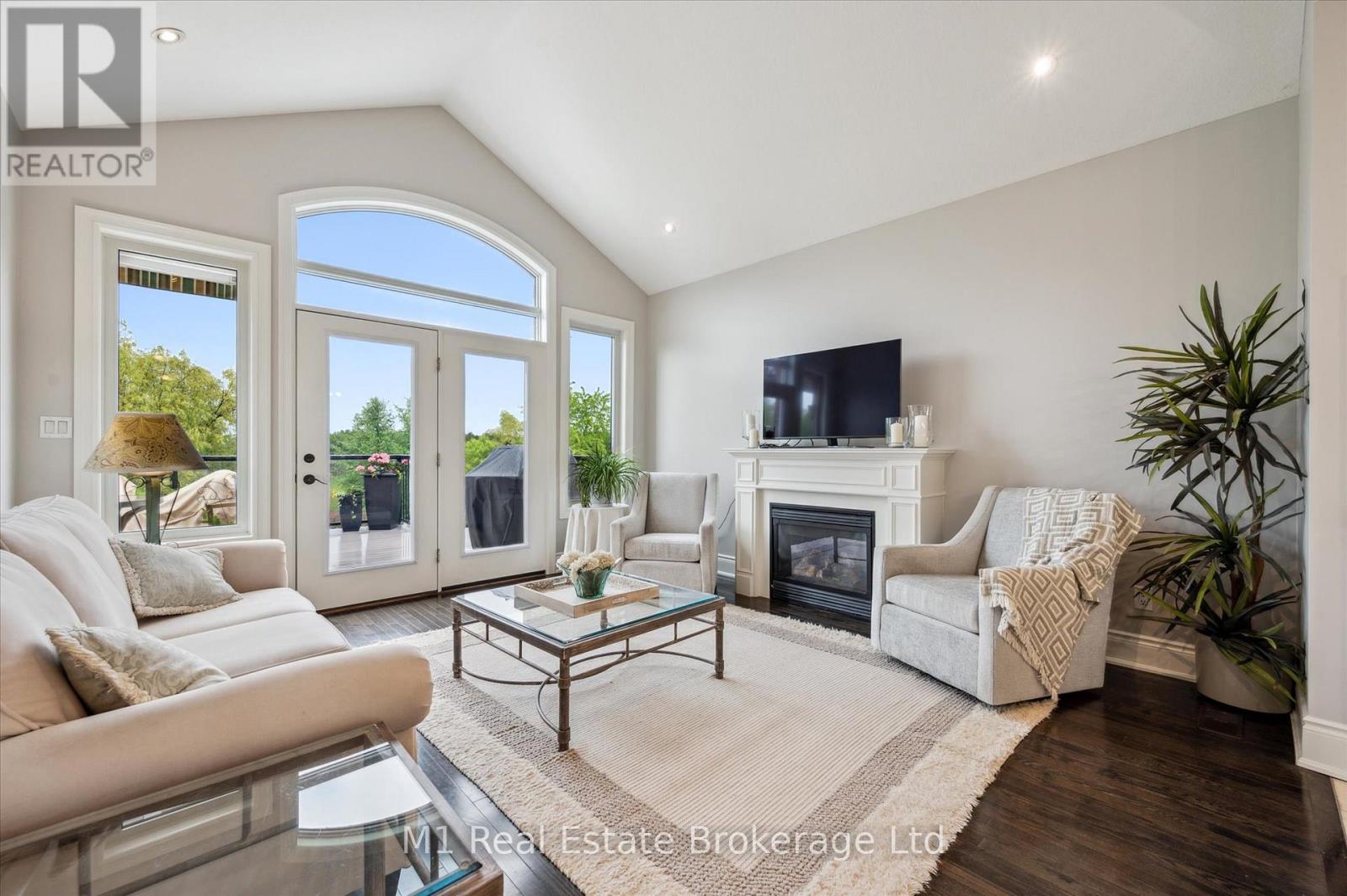 94 Aberfoyle Mill Crescent, Puslinch, Ontario  N1H 6H9 - Photo 10 - X12673610