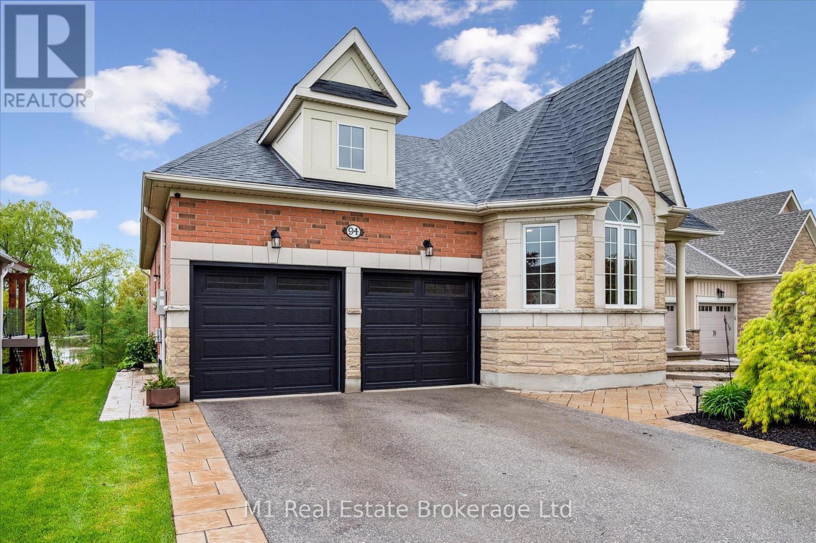 94 Aberfoyle Mill Crescent, Puslinch, Ontario  N1H 6H9 - Photo 3 - X12673610