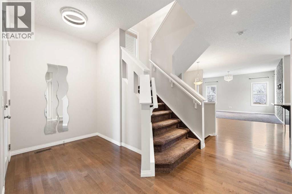 220 Walden Heights Se, Calgary, Alberta  T2X 0V7 - Photo 2 - A2277603