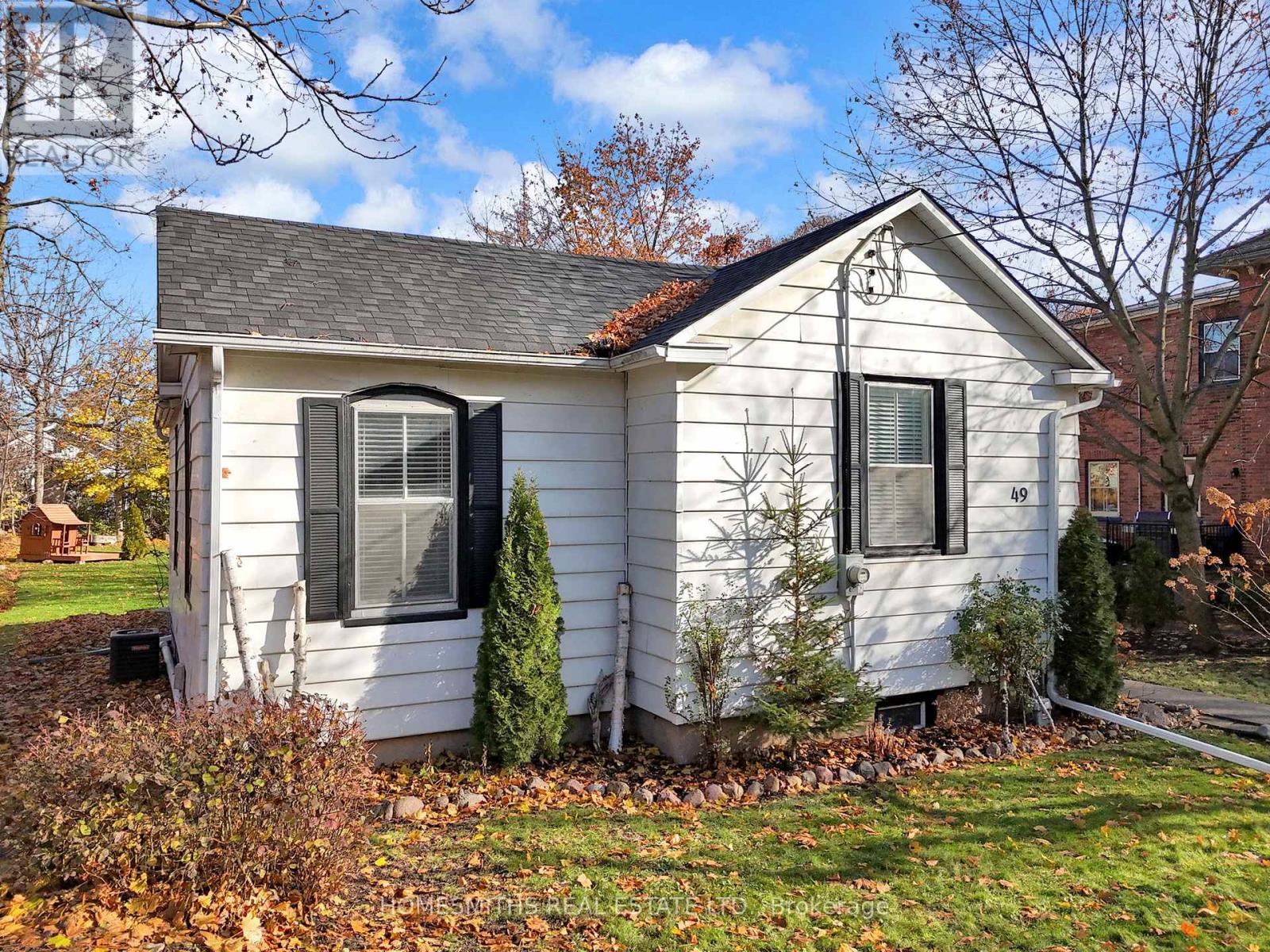 49 CENTRE STREET, Clarington, Ontario