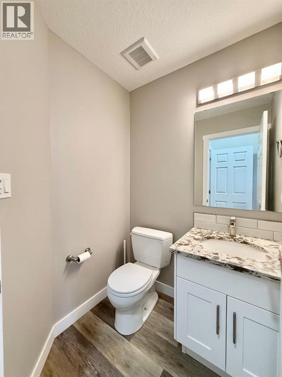 60 Pritchard Drive, Whitecourt, Alberta  T7S 0G3 - Photo 4 - A2276807