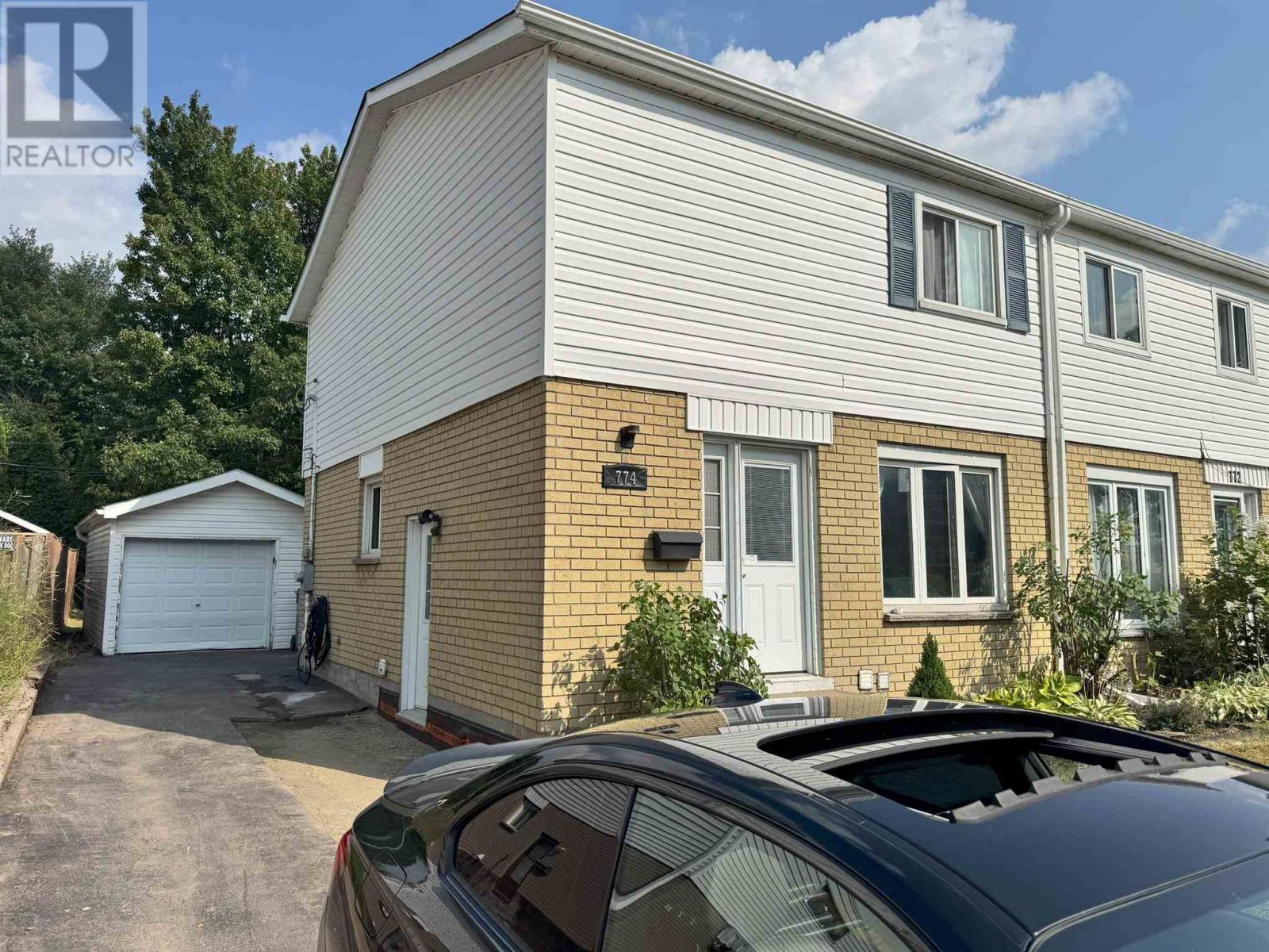 774 Pine St, Sault Ste. Marie, Ontario  P6B 3G1 - Photo 1 - SM260046