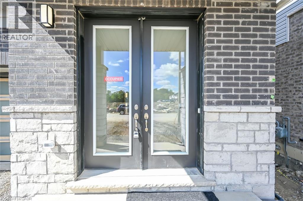 377 Provident Way, Hamilton, Ontario  L0R 1W0 - Photo 4 - 40796858