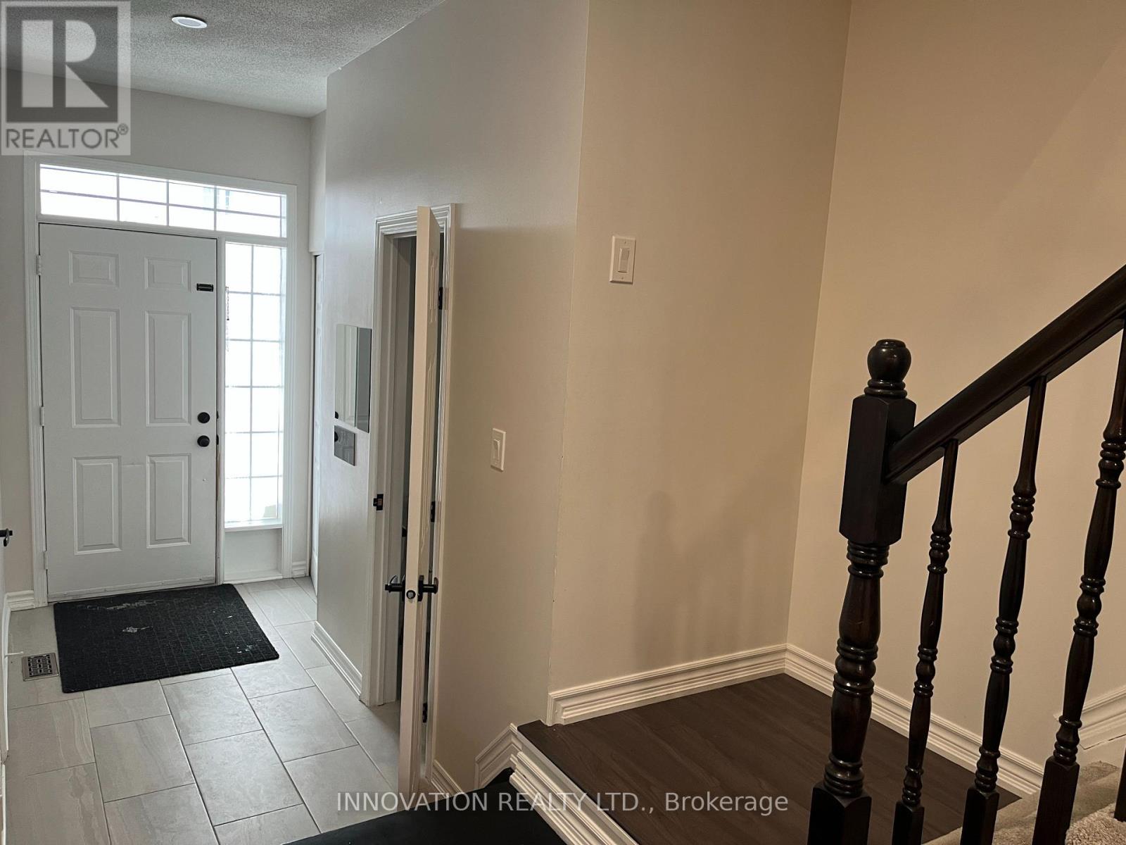 16 Santa Cruz Private, Ottawa, Ontario  K1G 6M4 - Photo 3 - X12673612