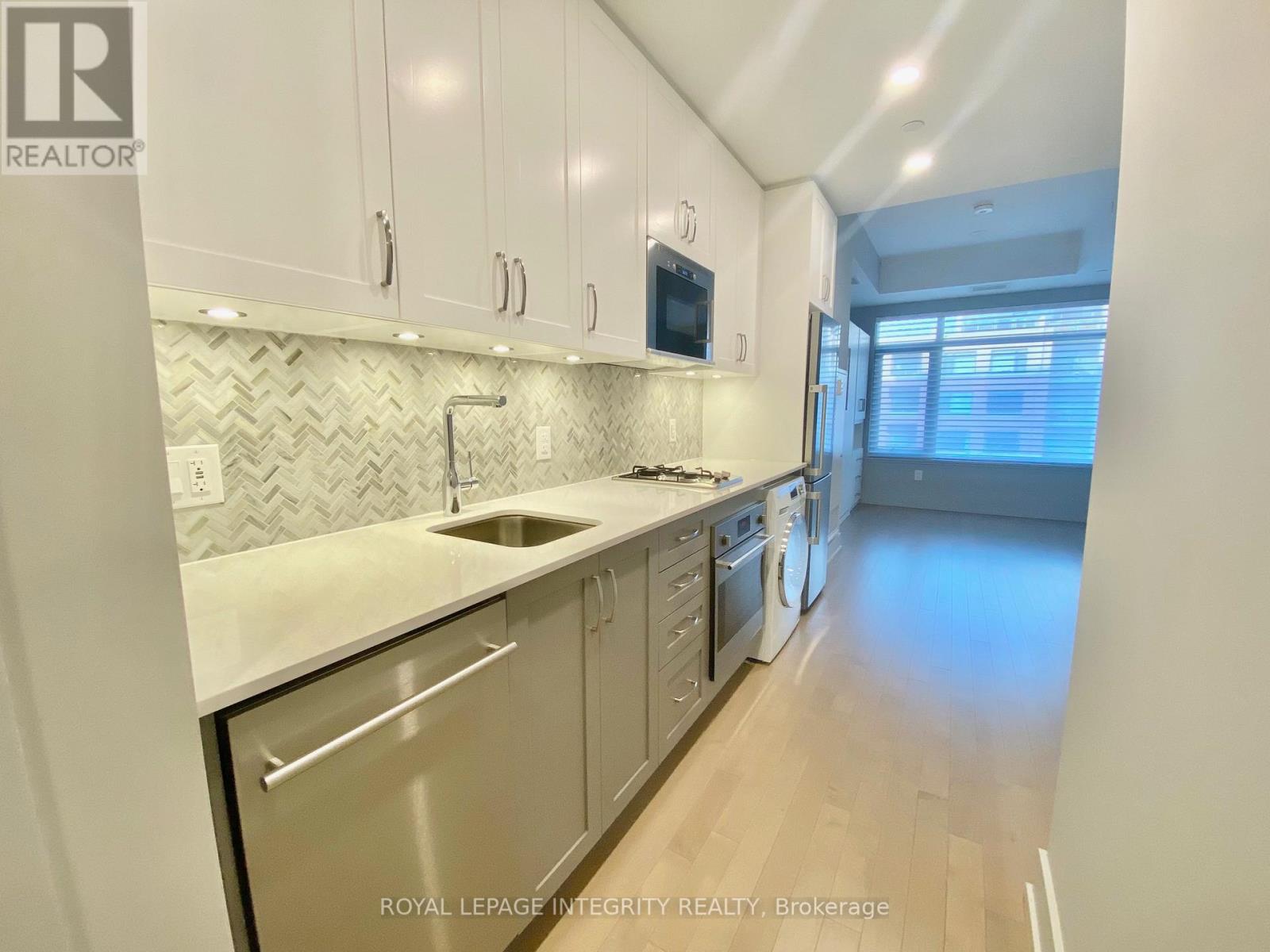 315 - 60 Springhurst Avenue, Ottawa, Ontario  K1S 5V7 - Photo 4 - X12673640