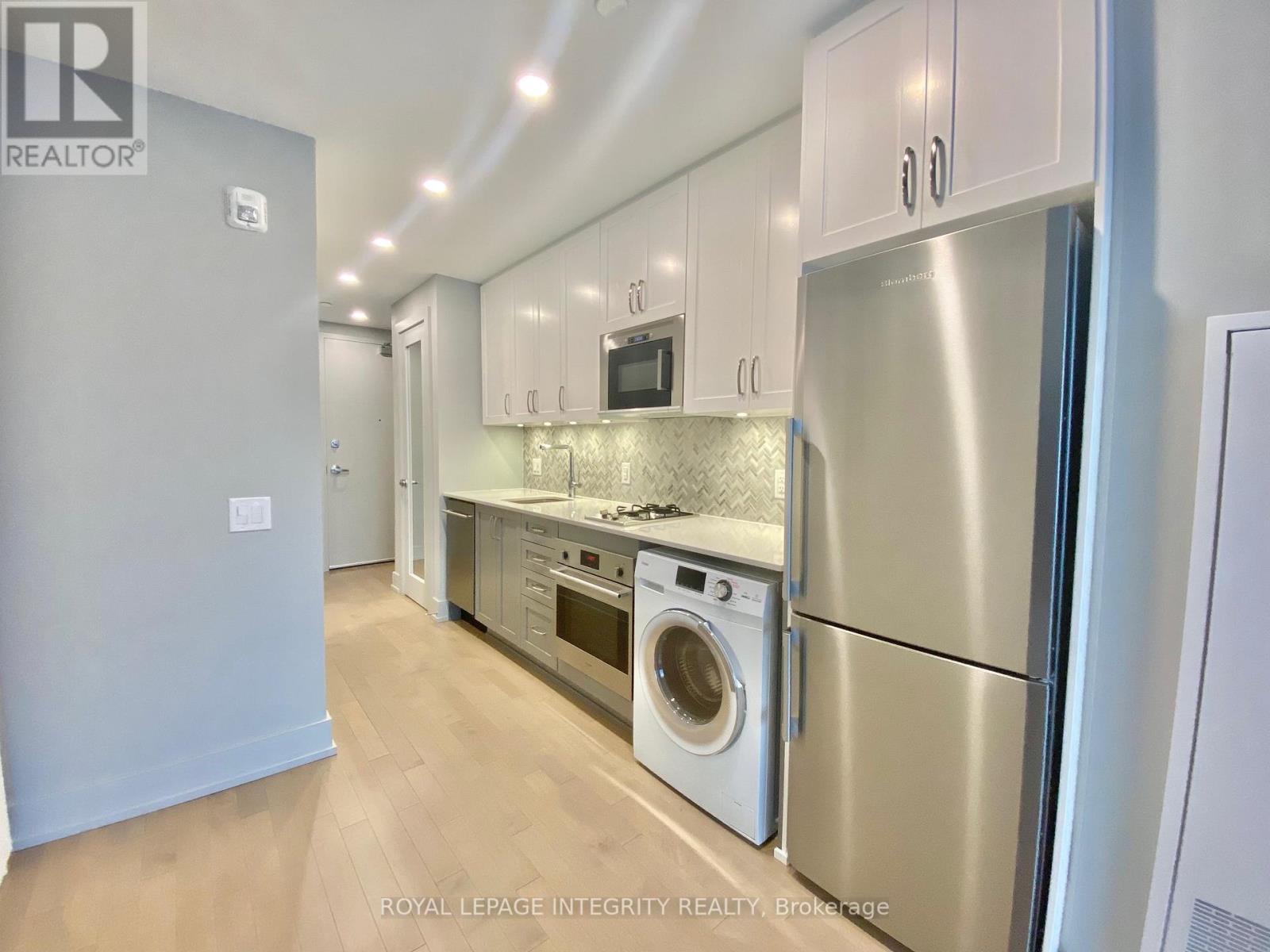 315 - 60 Springhurst Avenue, Ottawa, Ontario  K1S 5V7 - Photo 5 - X12673640