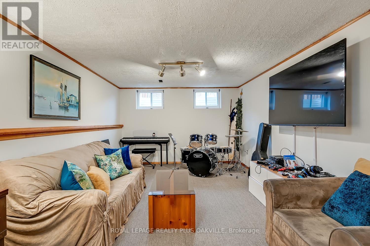 1343 Janina Boulevard, Burlington, Ontario  L7P 1K5 - Photo 28 - W12672334