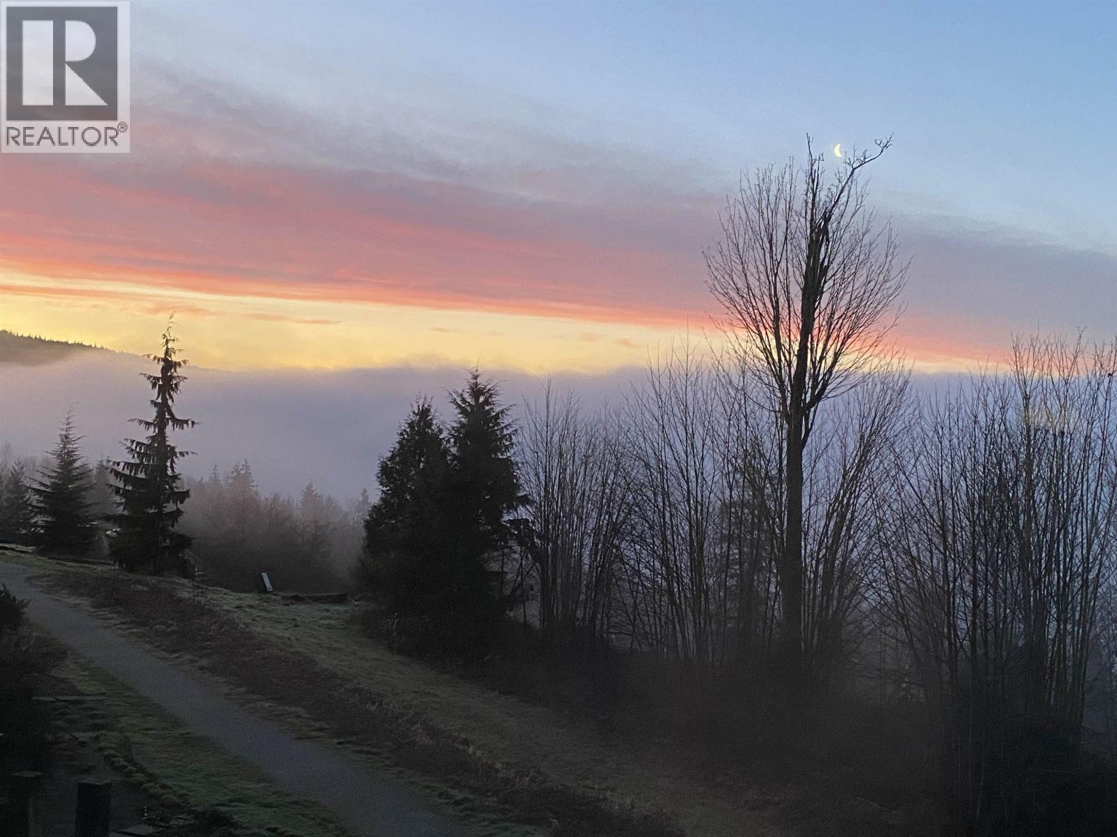 301 560 Raven Woods Drive, North Vancouver, British Columbia  V7G 2T3 - Photo 40 - R3076659