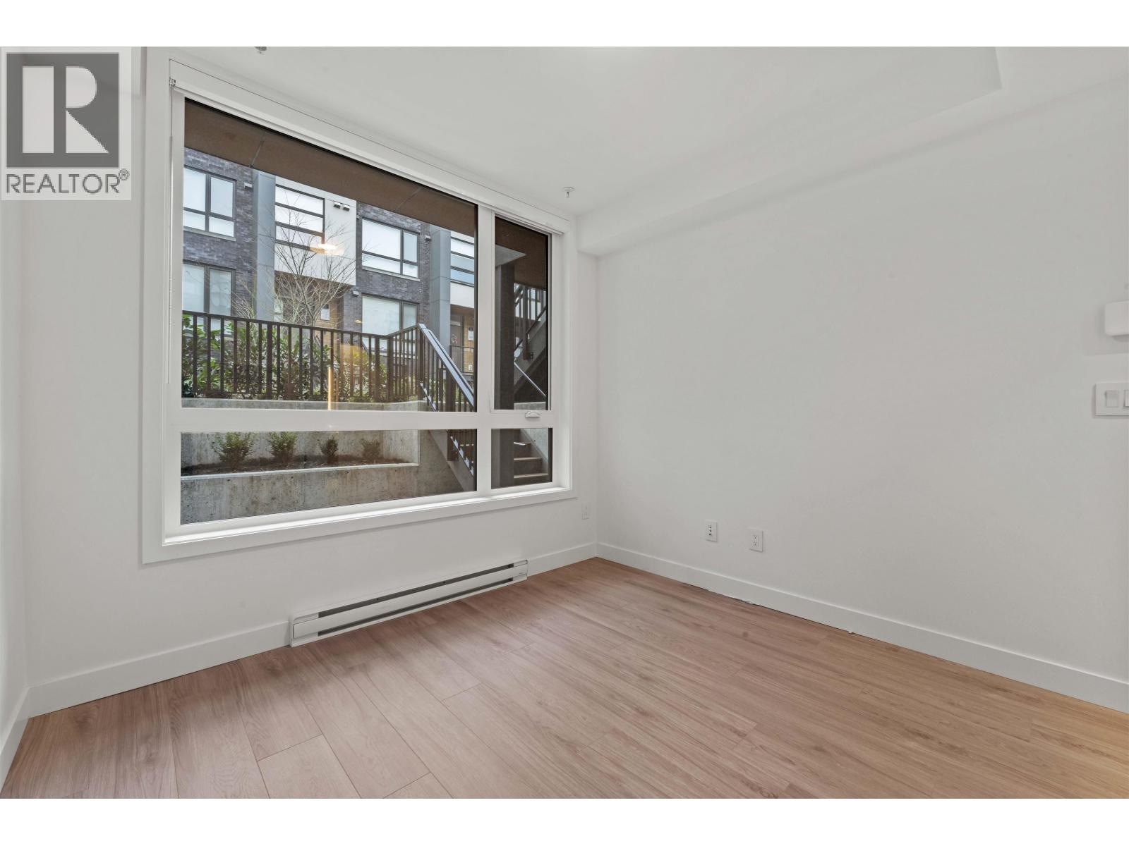 614 6085 Irmin Street, Burnaby, British Columbia  V5J 5C5 - Photo 3 - R3077057