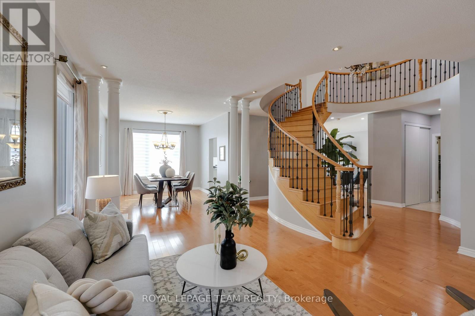 36 Keighley Circle, Ottawa, Ontario  K2K 3H8 - Photo 10 - X12414643