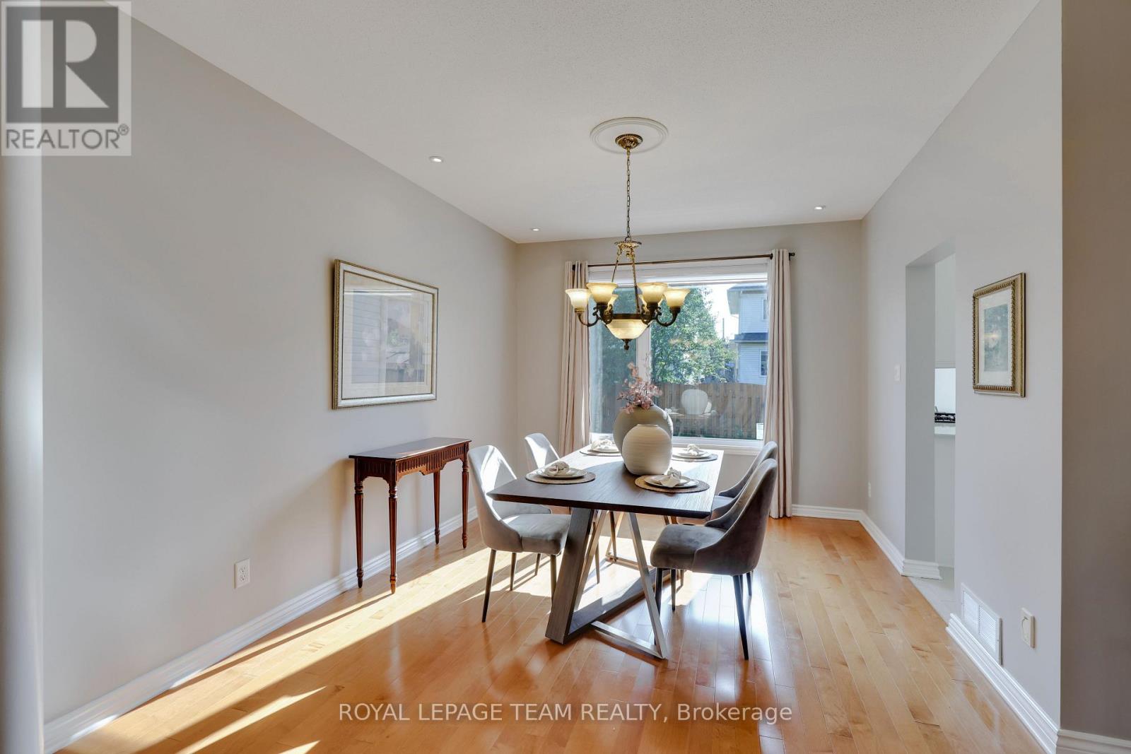 36 Keighley Circle, Ottawa, Ontario  K2K 3H8 - Photo 12 - X12414643