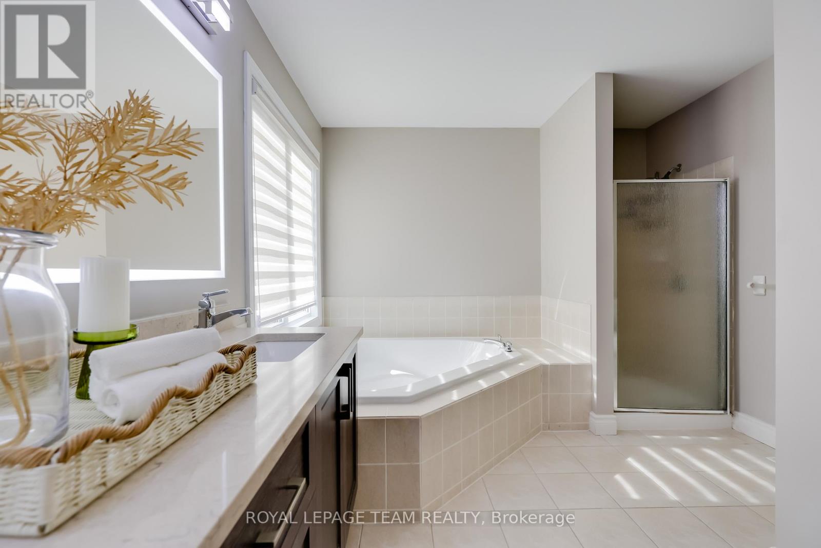 36 Keighley Circle, Ottawa, Ontario  K2K 3H8 - Photo 32 - X12414643