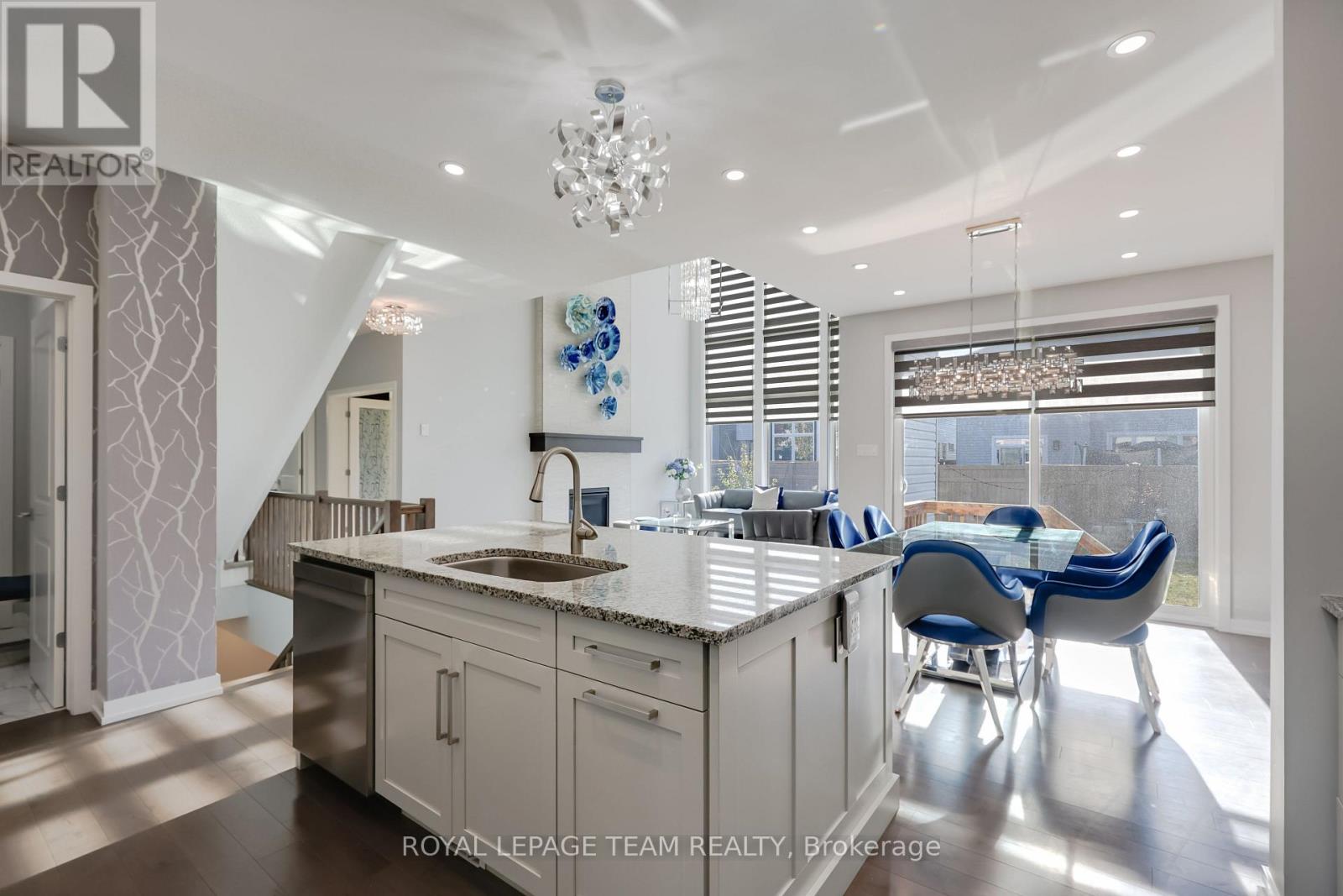 165 Groningen Street, Ottawa, Ontario  K2V 0C6 - Photo 12 - X12452222