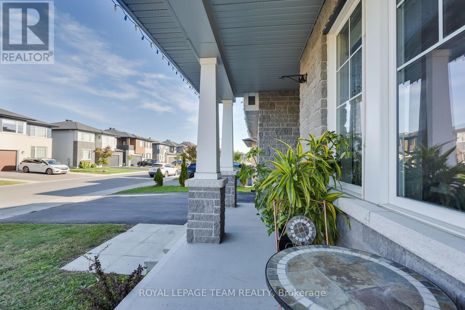 165 Groningen Street, Ottawa, Ontario  K2V 0C6 - Photo 3 - X12452222